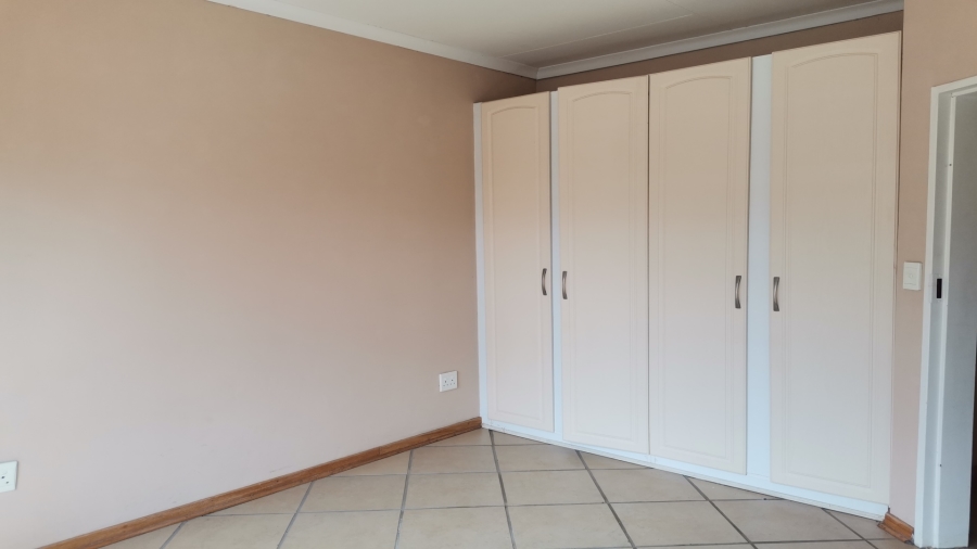 2 Bedroom Property for Sale in Potchefstroom North West
